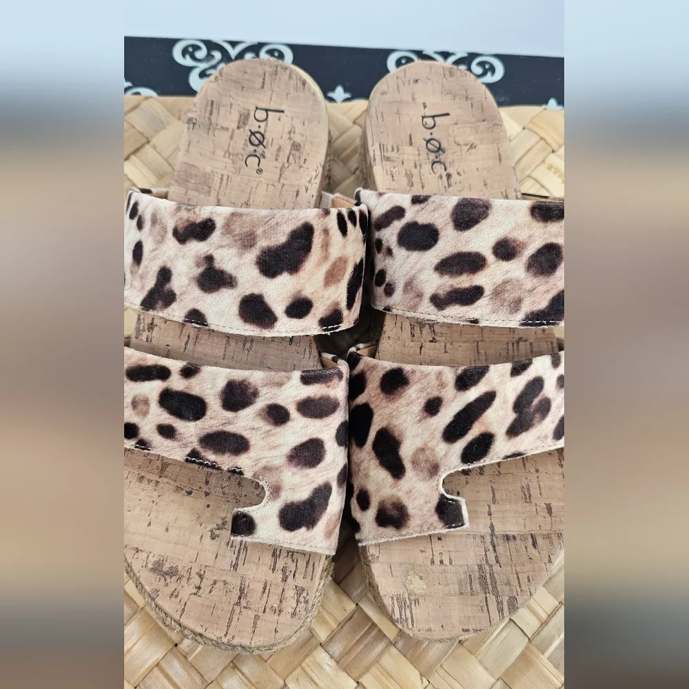 b.o.c. Women's Leopard Print Sandals - Picture 10 of 13